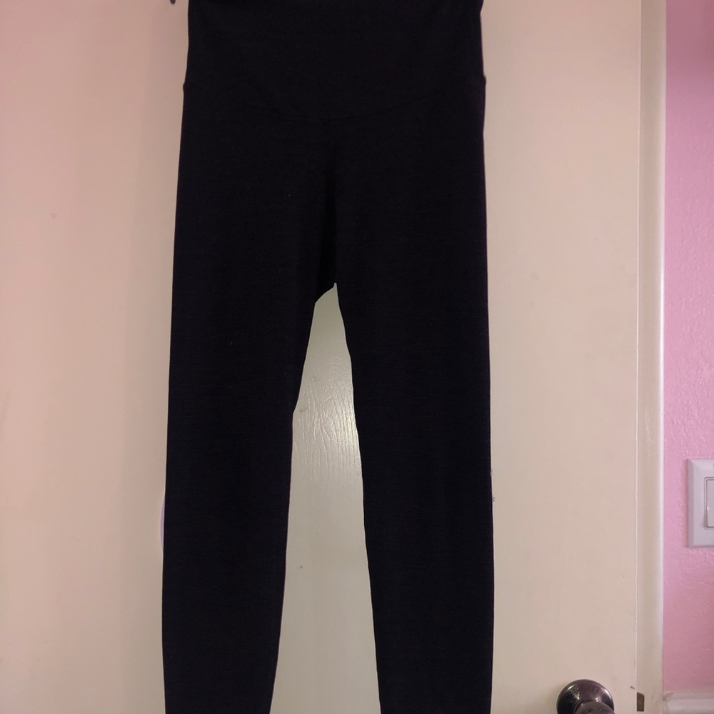Athletic leggings